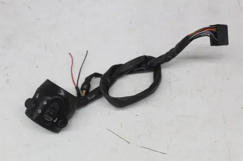 02-06 TRIUMPH BONNEVILLE AMERICA LEFT TURN SIGNAL HORN LIGHT SWITCH (SEE DESCP)