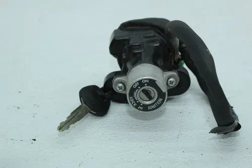 01-02 SUZUKI GSXR1000 IGNITION LOCK W KEY