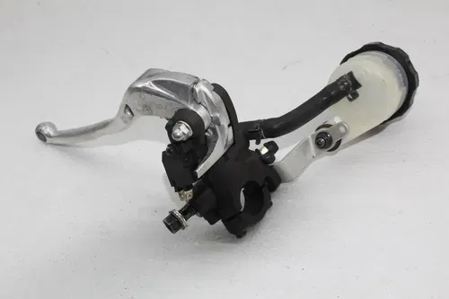 12-16 HONDA CBR1000RR FRONT BRAKE MASTER CYLINDER W/ LEVER RESERVOIR