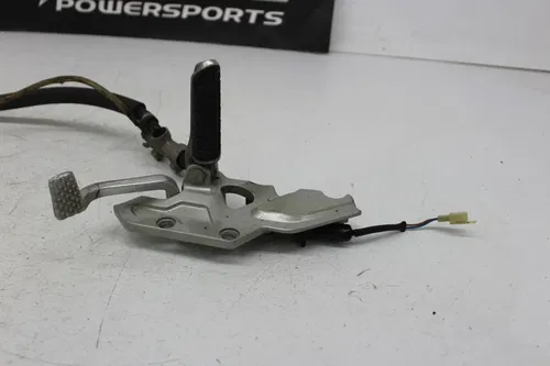 1998 KAWASAKI NINJA ZX11 ZX1100D RIGHT REARSET W/CALIPER MASTER