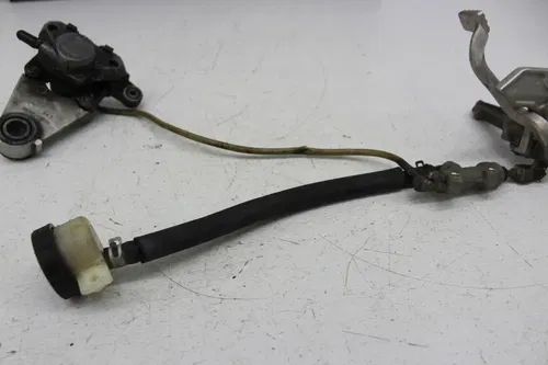 1998 KAWASAKI NINJA ZX11 ZX1100D RIGHT REARSET W/CALIPER MASTER
