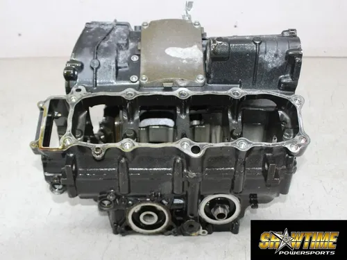 11-13 YAMAHA FZ8 ENGINE MOTOR CRANKCASE CRANK CASES BLOCK