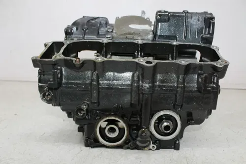 11-13 YAMAHA FZ8 ENGINE MOTOR CRANKCASE CRANK CASES BLOCK