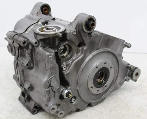 04 HONDA SILVER WING 600 FSC600A  ENGINE MOTOR CRANKCASE CRANK CASES BLOCK