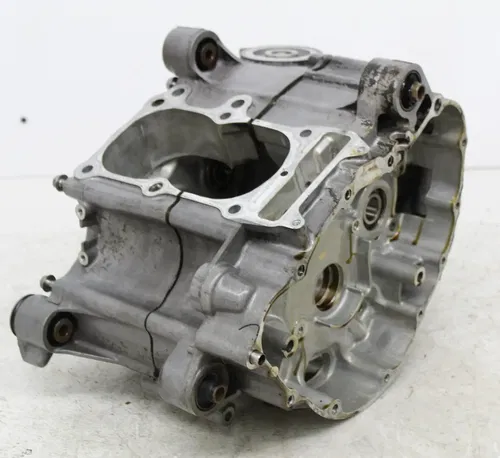 04 HONDA SILVER WING 600 FSC600A  ENGINE MOTOR CRANKCASE CRANK CASES BLOCK