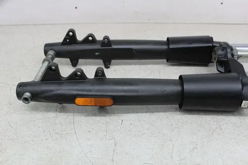 13-18 INDIAN CHIEF DARK HORSE FRONT FORKS TRIPLE TREE CLAMP FORK TUBES (NICE)