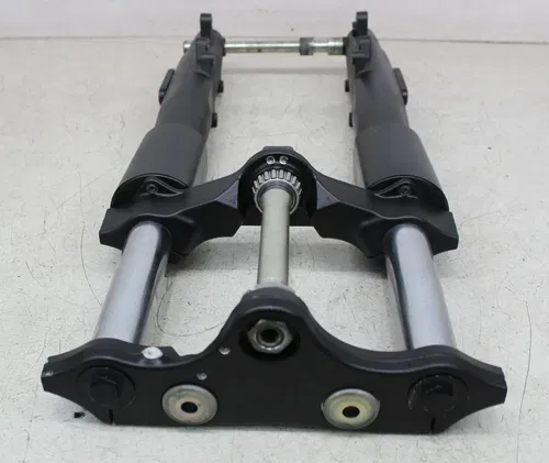 13-18 INDIAN CHIEF DARK HORSE FRONT FORKS TRIPLE TREE CLAMP FORK TUBES (NICE)