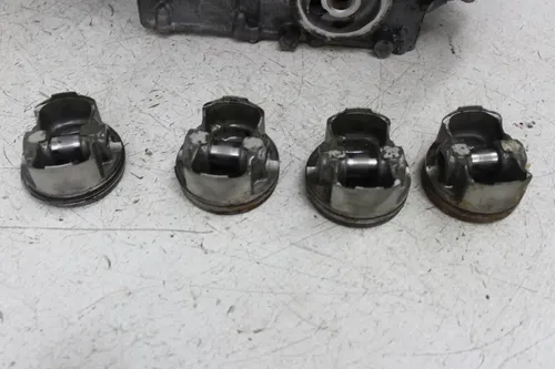 03-05 R6 06-09 R6S YAMAHA YZF R6 ENGINE MOTOR CRANKCASE CRANK CASES PISTONS