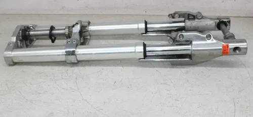 04 SUZUKI MARAUDER 1600 VZ1600 FRONT FORKS TRIPLE TREE CLAMP FORK TUBES (NICE)