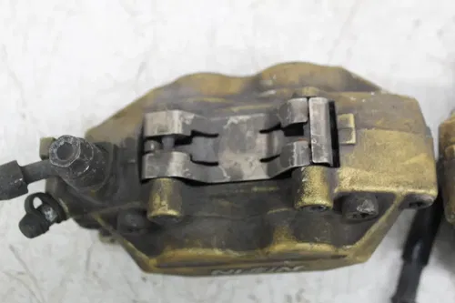00-01 HONDA CBR929RR RIGHT LEFT FRONT BRAKE CALIPER SET PAIR CALIPERS