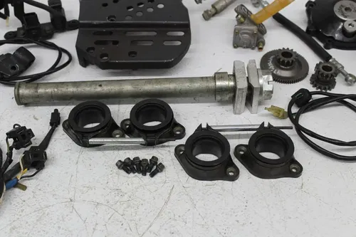 1997 SUZUKI GSXR750 PARTS AND HARDWARE NUTS BOLTS