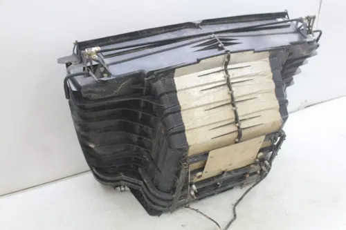 16 Can-am Commander 800r Xt rear back Bed Box Storage