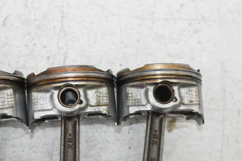 98-99 KAWASAKI NINJA ZX9R ENGINE MOTOR BLOCK PISTON W/ RODS