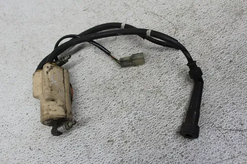 81 SUZUKI GS750LX IGNITION COILS COIL SPARK PLUG CAPS
