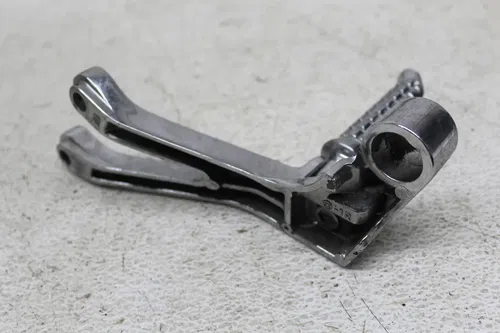 98-99 KAWASAKI ZX900C REAR BACK PASSENGER PEG SET PAIR