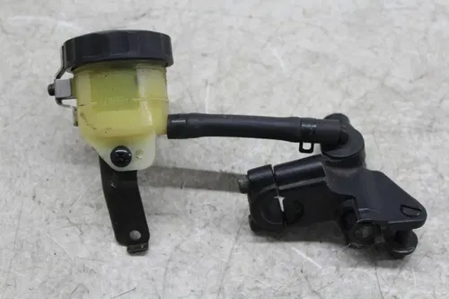 1999 KAWASAKI NINJA ZX9R ZX900F REAR BACK BRAKE MASTER CYLINDER W RESERVOIR