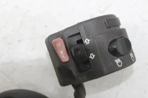 00-03 TRIUMPH TT600 LEFT RIGHT CONTROL SWITCH SWITCHES ON OFF TURN SIGNAL