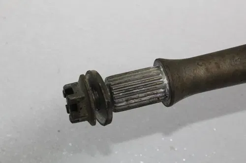 06-14 YAMAHA RAPTOR 700 YFM700 REAR AXLE BACK WHEEL PIVOT BOLT AXEL SHAFT (read)