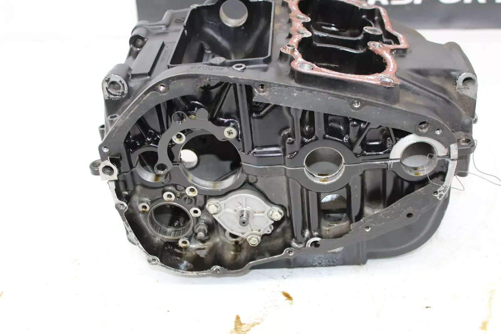 83 SUZUKI TEMPTER 650 GR650X ENGINE MOTOR CRANKCASE CRANK CASES BLOCK