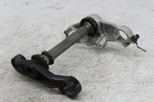 96 HONDA CBR1000F FRONT FORKS CLAMP LOWER TRIPLE TREE STEM