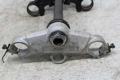 96 HONDA CBR1000F FRONT FORKS CLAMP LOWER TRIPLE TREE STEM