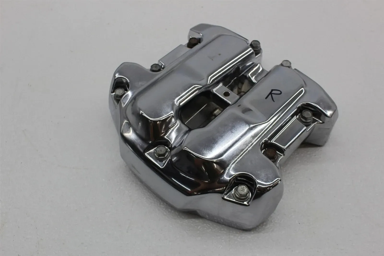 17-23 HARLEY FLTRX ROAD GLIDE 114CI M8 ENGINE CYLINDER HEAD ROCKER BOX COVER