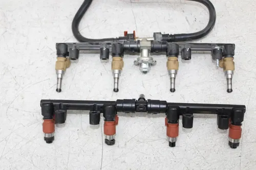 15-19 YAMAHA YZF R1 GAS FUEL PRIMARY SECONDARY INJECTOR INJECTORS W/ RAIL