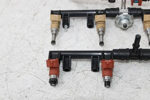 15-19 YAMAHA YZF R1 GAS FUEL PRIMARY SECONDARY INJECTOR INJECTORS W/ RAIL