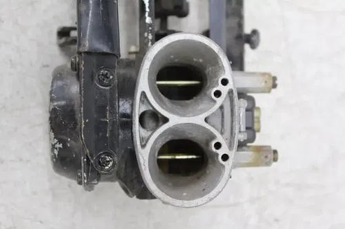 1982 SUZUKI GS550E CARB CARBURETOR FOR PARTS
