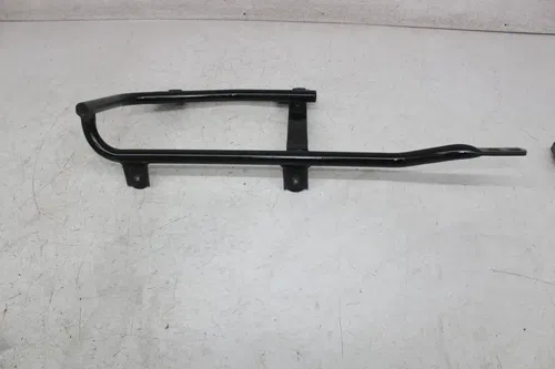 04-09 YAMAHA ROAD STAR XV1700A XV1700 LEFT SIDE SADDLEBAG BAG MOUNT BRACKET