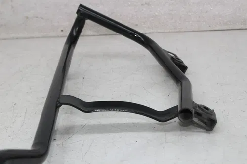 04-09 YAMAHA ROAD STAR XV1700A XV1700 LEFT SIDE SADDLEBAG BAG MOUNT BRACKET