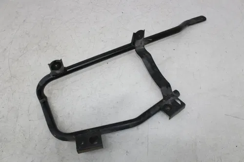04-09 YAMAHA ROAD STAR XV1700A XV1700 LEFT SIDE SADDLEBAG BAG MOUNT BRACKET