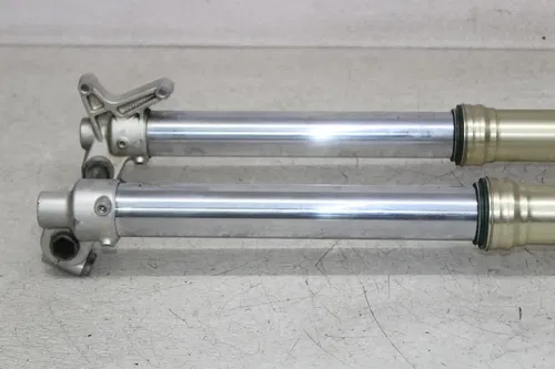 17 YAMAHA YZ125 FRONT END FORKS TRIPLE TREE CLAMP FORK TUBES (NICE)