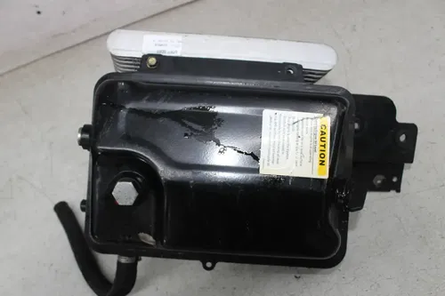 10-12 CAN-AM SPYDER ROADSTER RT ENGINE MOTOR OIL TANK RESERVOIR COOLER