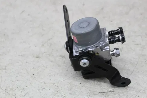 24 KAWASAKI NINJA ZX4R ABS PUMP UNIT MODULE