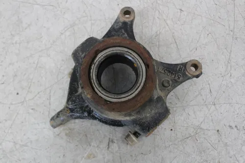 19 POLARIS GENERAL 1000 EPS RIGHT FRONT AXLE CARRIER SPINDLE