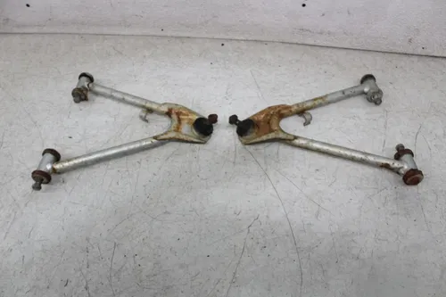 87-90 YAMAHA WARRIOR 350 FRONT UPPER LOWER RIGHT LEFT CONTROL A ARM HUBS ASSY