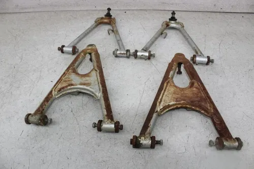 87-90 YAMAHA WARRIOR 350 FRONT UPPER LOWER RIGHT LEFT CONTROL A ARM HUBS ASSY