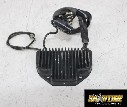 04-05 HARLEY-DAVIDSON V-ROD VRSCB RECTIFIER VOLTAGE REGULATOR