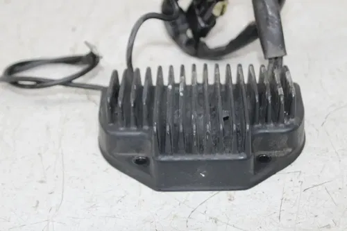 04-05 HARLEY-DAVIDSON V-ROD VRSCB RECTIFIER VOLTAGE REGULATOR