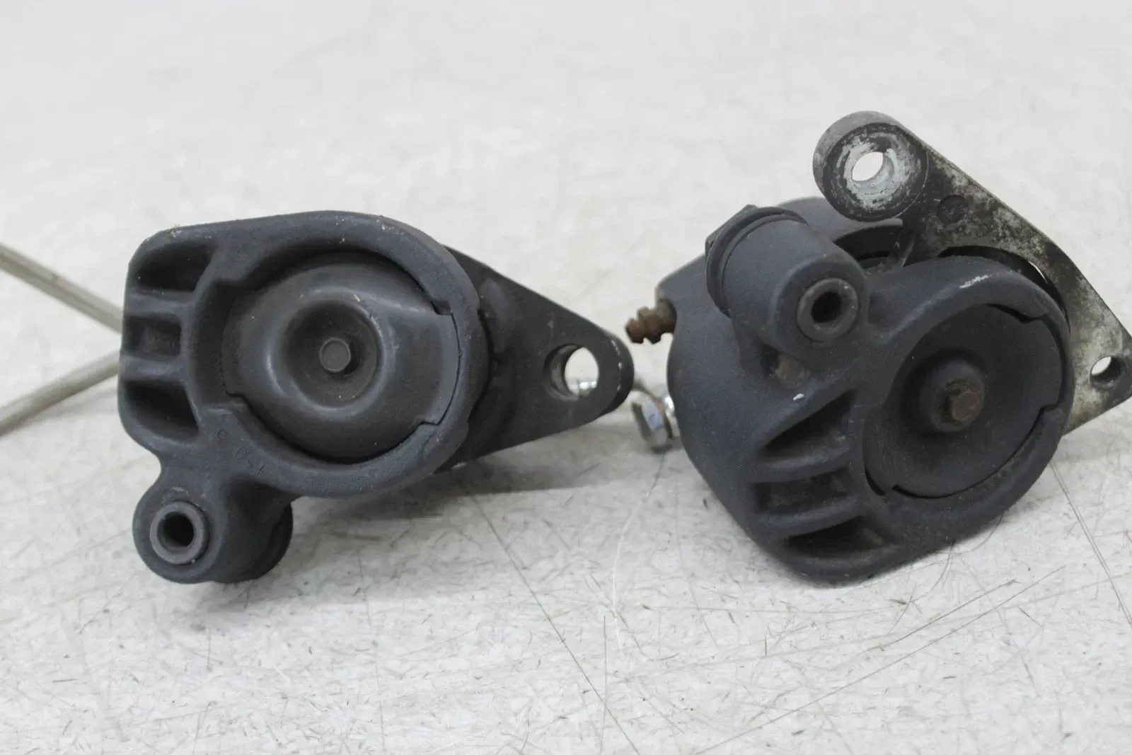 86 HARLEY-DAVIDSON TOUR GLIDE CLASSIC FLTC RIGHT LEFT FRONT BRAKE CALIPER SET