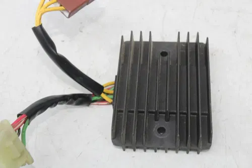 04-10 APRILIA RSV1000R RECTIFIER VOLTAGE REGULATOR