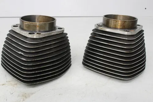 07-11 HARLEY-DAVIDSON FLHTCUI 96CI ENGINE FRONT REAR ENGINE CYLINDERS PISTONS