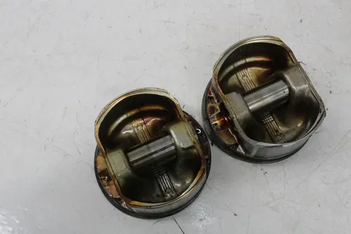 07-11 HARLEY-DAVIDSON FLHTCUI 96CI ENGINE FRONT REAR ENGINE CYLINDERS PISTONS