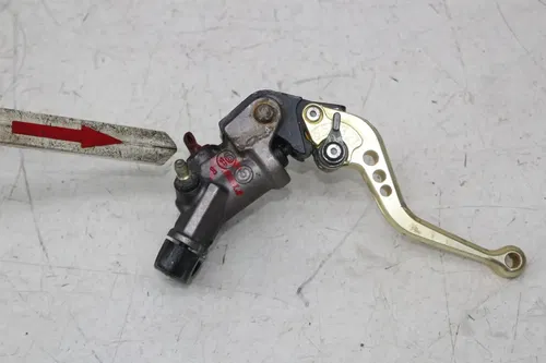 05 YAMAHA YZF R6 FRONT BREMBO BRAKE MASTER CYLINDER w/ LEVER (SEE DESCP)