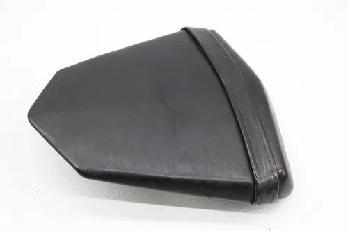 06-07 YAMAHA YZF R6  FRONT REAR BACK PASSENGER TANDEM SEAT PAD SADDLE PILLION