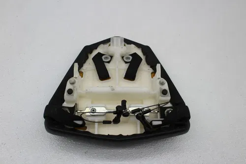 06-07 YAMAHA YZF R6  FRONT REAR BACK PASSENGER TANDEM SEAT PAD SADDLE PILLION
