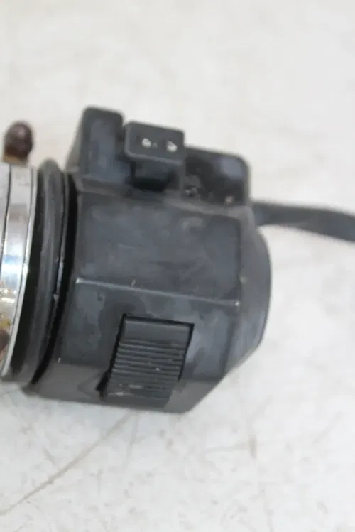 83-85 YAMAHA VENTURE ROYALE XVZ1200D LEFT LIGHT SIGNAL CUTOFF THROTTLE SWITCHES