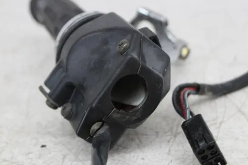 83-85 YAMAHA VENTURE ROYALE XVZ1200D LEFT LIGHT SIGNAL CUTOFF THROTTLE SWITCHES