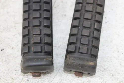 1983 HONDA ATC185S LEFT RIGHT FOOT RESTS PEGS STEPS